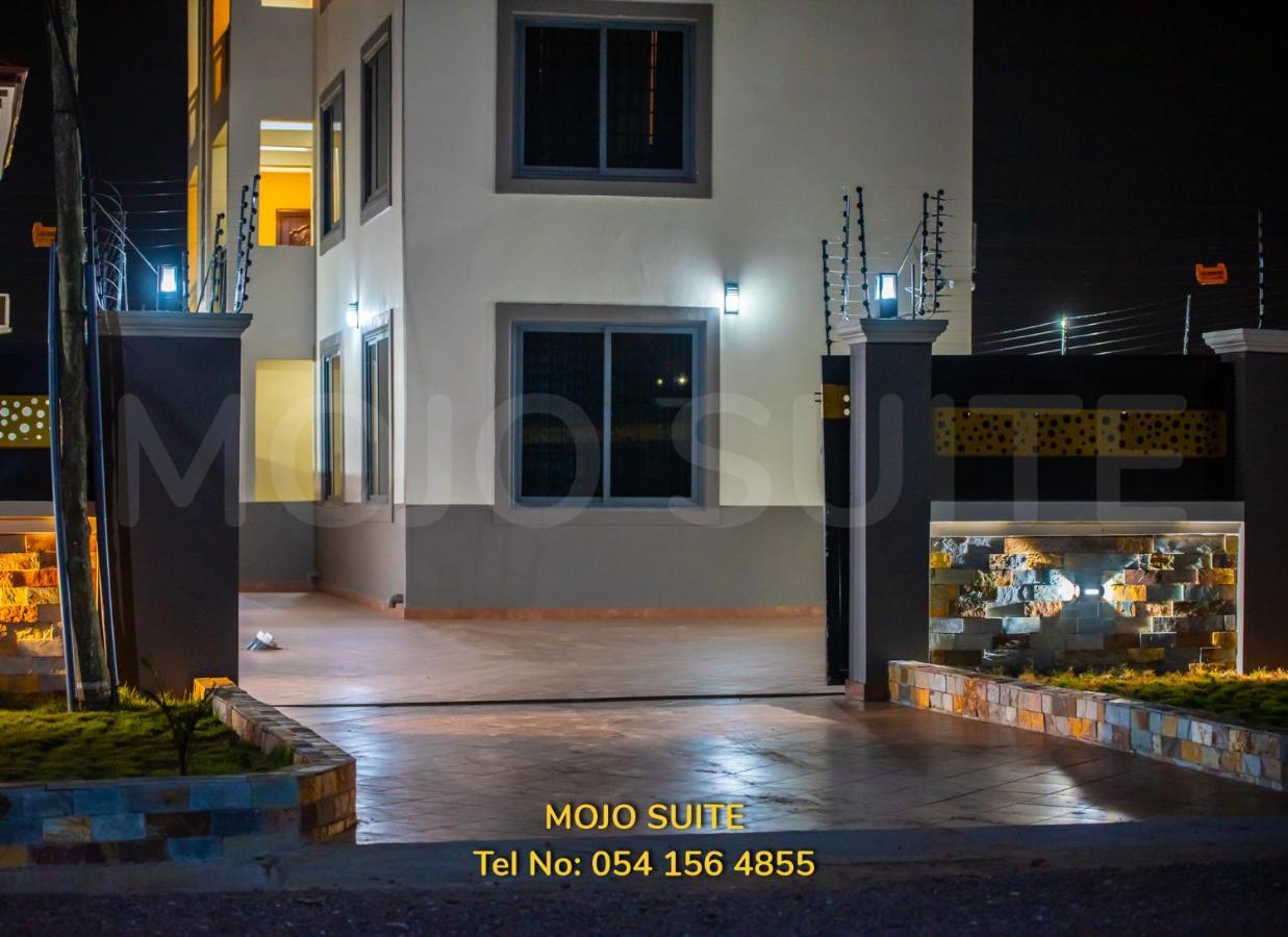 Mojo Apartment, Tema Esterno foto